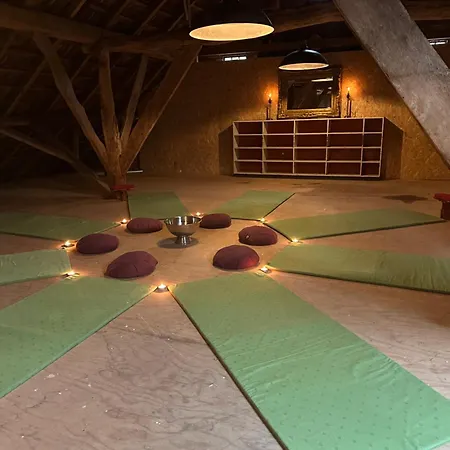 Hipsy-gipsy Retreat-ranch Heede